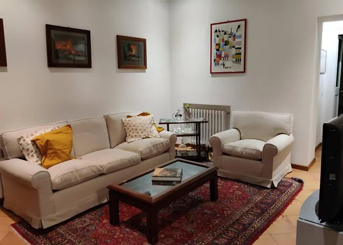 Lanza Tomasi Apartment - Centre